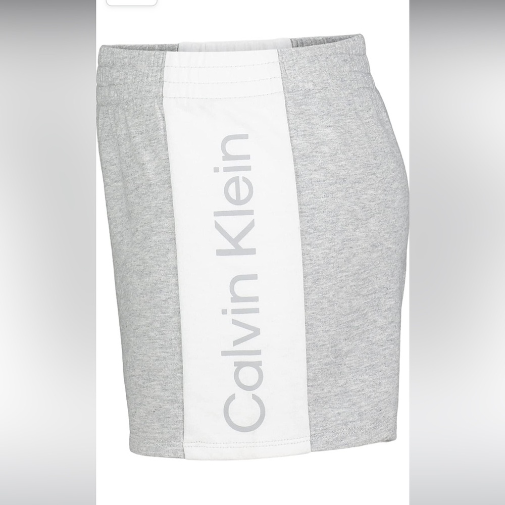 Girls Calvin Klein Performance Shorts Block Color Grey Size 7